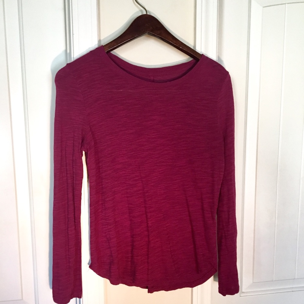 Light weight banana republic scoop neck tee